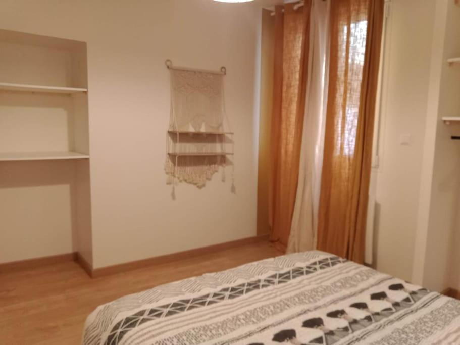 Gonnelles Appartement T3 Centre Ville Rdc D Agén Exterior foto